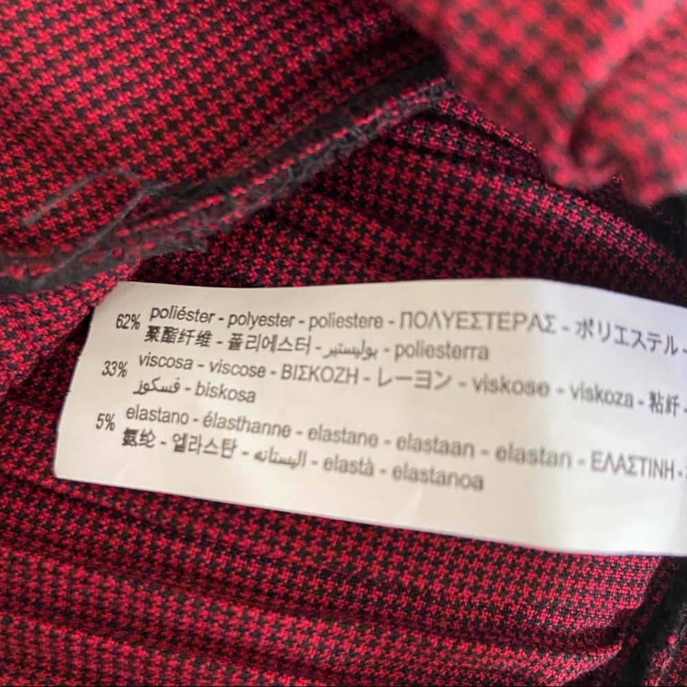 NEW Zara Red & Black High Waisted Pleated Shorts - Picture 9 of 9